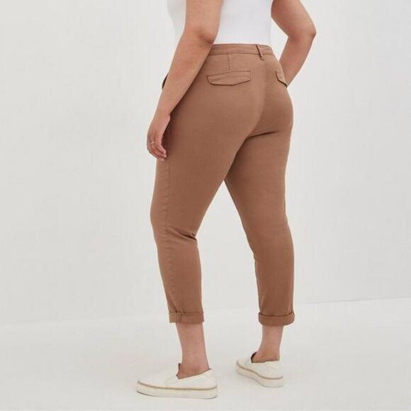Torrid Crop Skinny Chino Stretch Twill Mid Rise Pants Womens Plus Size 18 - Picture 2 of 6
